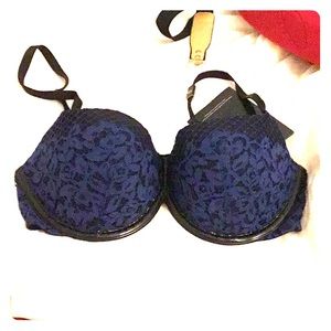 VICTORIA’S SECRET very sexy balconet bra